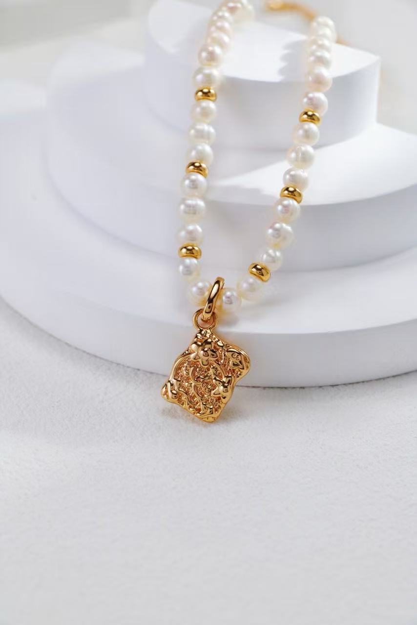 Silver Shell Pearl Necklaces
