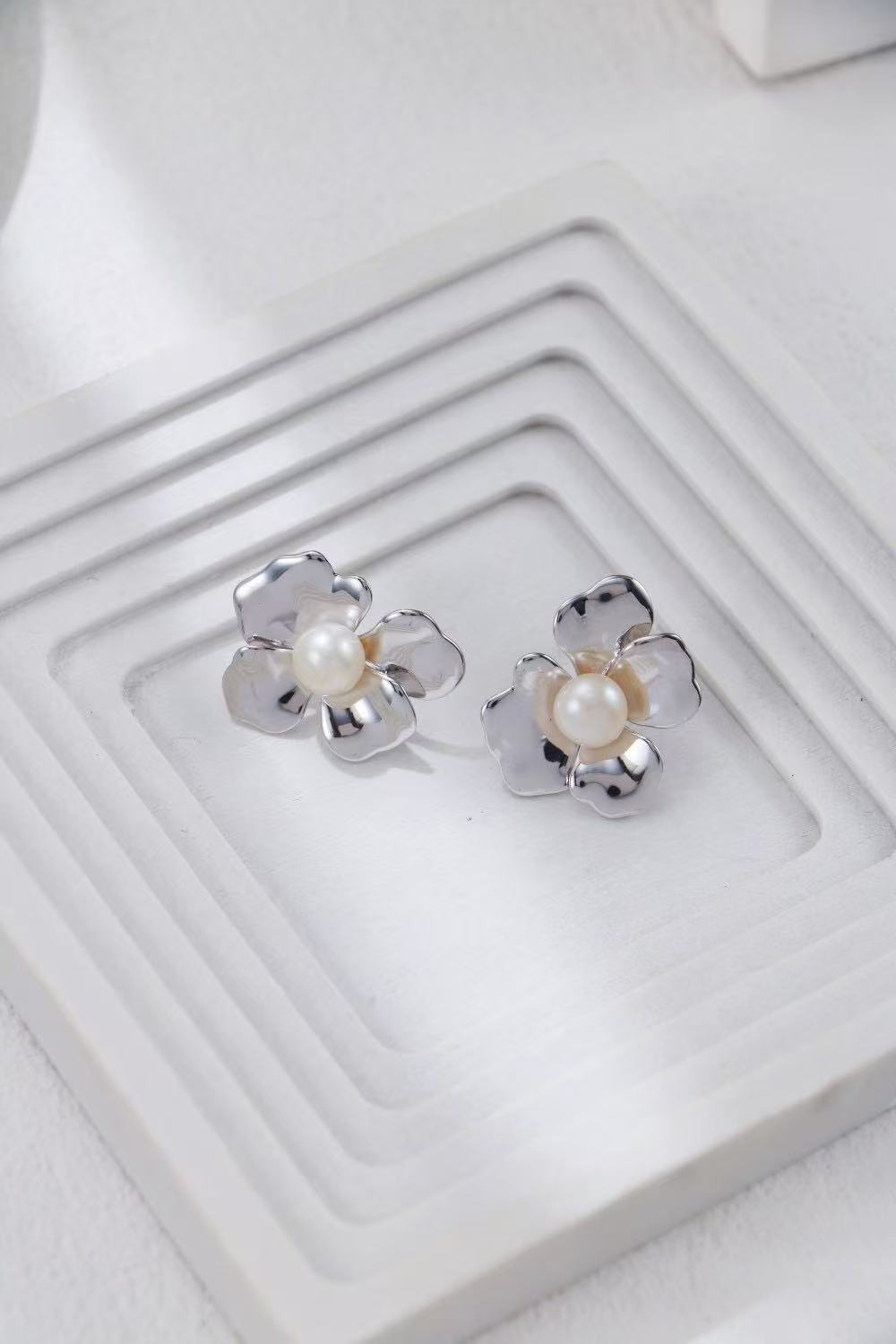 Nature-Inspired Pearl & Gold Floral Earrings